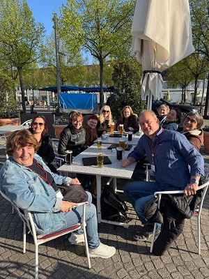 Vor der „Criminale-Bar“